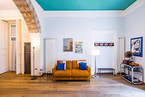 Quercia Design Home in the Center