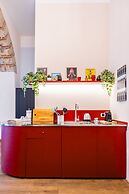 Quercia Design Home in the Center