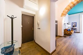 Quercia Design Home in the Center