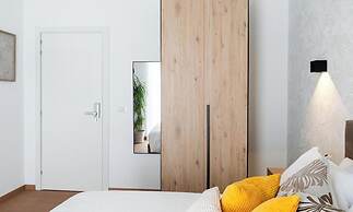Barirooms - Cardassi Suites