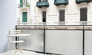Barirooms - Cardassi Suites