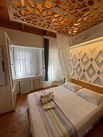 Kalais Otel