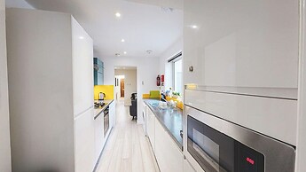Perfect for Contractors 4-bedrooms Sleeps 7