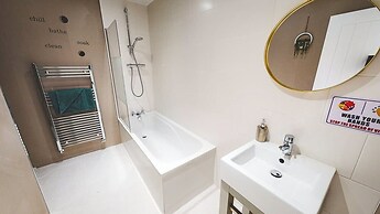 Perfect for Contractors 4-bedrooms Sleeps 7
