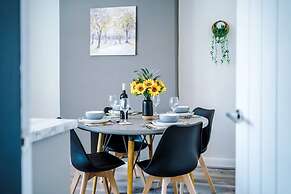 Pristine Home With Parking Ideal for Contractors