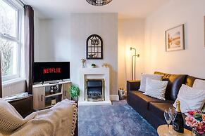 Fresh House Amazing Location Great for Couples