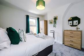 Fresh House Amazing Location Great for Couples