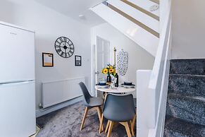 Fresh House Amazing Location Great for Couples