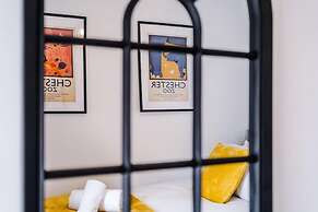 Stylish Home Incredible Location Sleeps 5