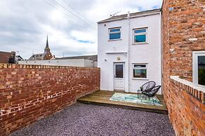 Stylish Home Incredible Location Sleeps 5