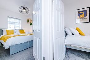 Stylish Home Incredible Location Sleeps 5