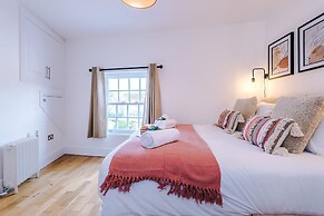 Lovely House Great Location Perfect for Couples
