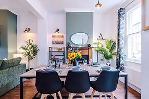 NEW Stylish City Centre Home Great Location