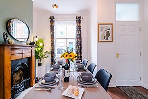 NEW Stylish City Centre Home Great Location