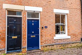 NEW Stylish City Centre Home Great Location