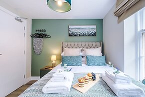 NEW Stunning Studio in the City-centre Sleeps 2