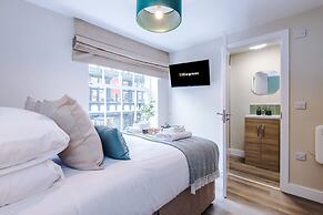NEW Stunning Studio in the City-centre Sleeps 2