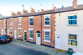 NEW Spacious Stylish Home City Centre Sleep 4