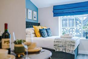 NEW Pristine Studio in the City-centre Sleeps 2