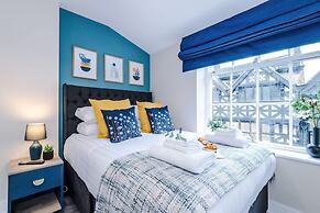 NEW Pristine Studio in the City-centre Sleeps 2