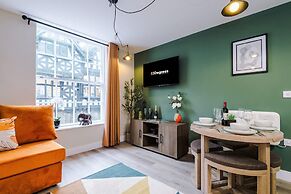 NEW Stylish 1-bed Flat Great Location Sleeps 4