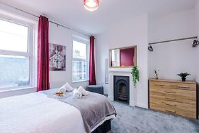 Charming Home Perfectly Located in Chester