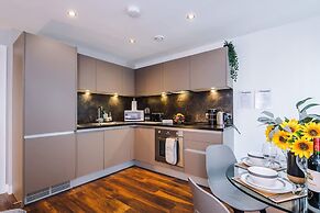 NEW Stunning 2 Bed Flat in Manchester Sleeps 4