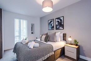 NEW Stunning 2 Bed Flat in Manchester Sleeps 4