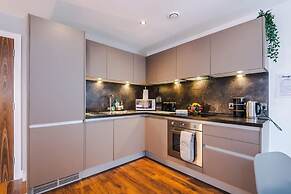 NEW Stunning 2 Bed Flat in Manchester Sleeps 4