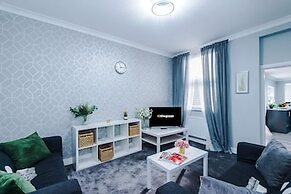 4-bed Townhouse Sleeps 10 With Games Room
