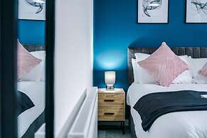 Spacious 3-bed Ideal for Long-term Business