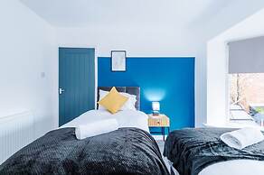Spacious 3-bed Ideal for Long-term Business