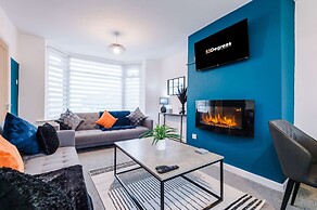 Spacious 3-bed Ideal for Long-term Business