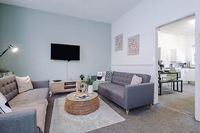 Spacious Home Ideal for Contractors Sleeps 7