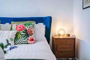Spacious 2 Bed Perfect for Couples With Parking