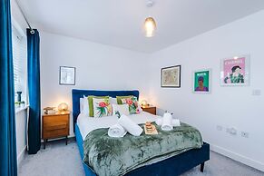 Spacious 2 Bed Perfect for Couples With Parking