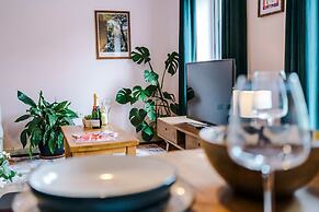 Spacious 2 Bed Perfect for Couples With Parking