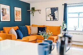 Modern City Centre 3 Bed Apartment Great for Couples