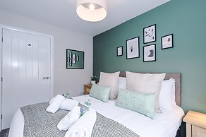 Modern City Centre 3 Bed Apartment Great for Couples