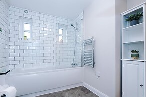 Modern City Centre 3 Bed Apartment Great for Couples