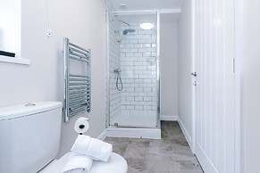 Modern City Centre 3 Bed Apartment Great for Couples