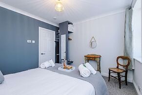 Cozy 3-bed Home Perfect for Business Groups