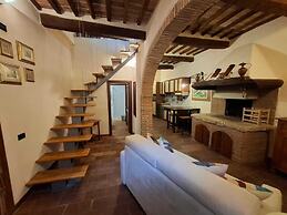 Il Pacchiarotto-Medieval Walls