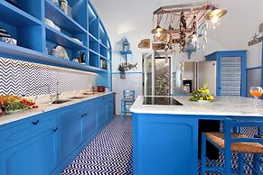 De Vivo Realty - Villa Blue Skyline