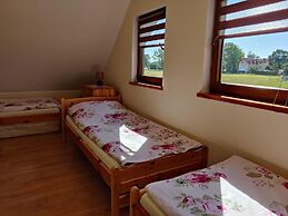 Large, Comfortable Holiday Home With a Garden