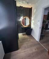Apartment Sleeps 4 With Enclosed Garden