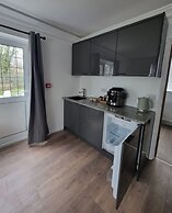 Apartment Sleeps 4 With Enclosed Garden
