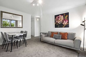 Comfortable Stay Near Melbourne's West End