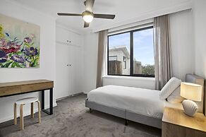 Comfortable Stay Near Melbourne's West End