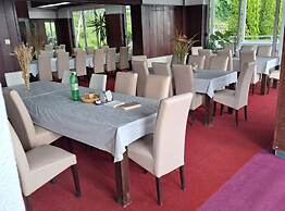 Rooms Đenadija